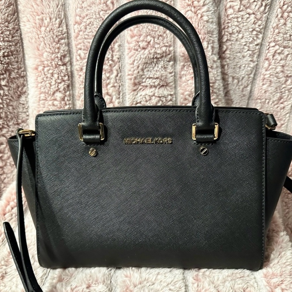 Michael Kors Selma medium satchel in black saffiano leather